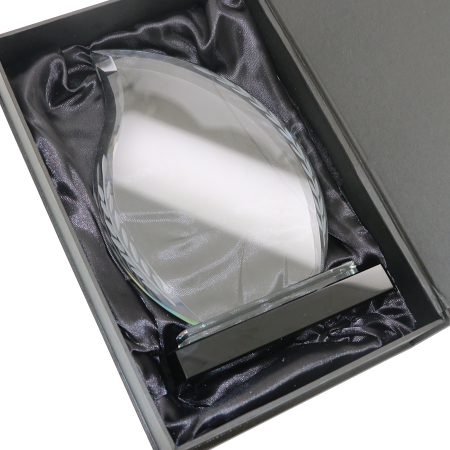trophée forme flamme  avec motif